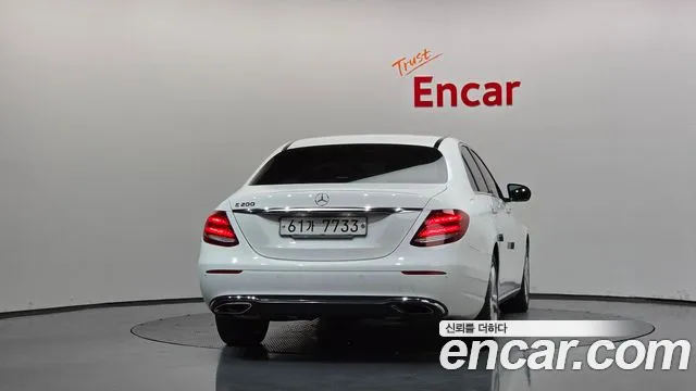Mercedes-Benz E-Класс 2018 thumb 4