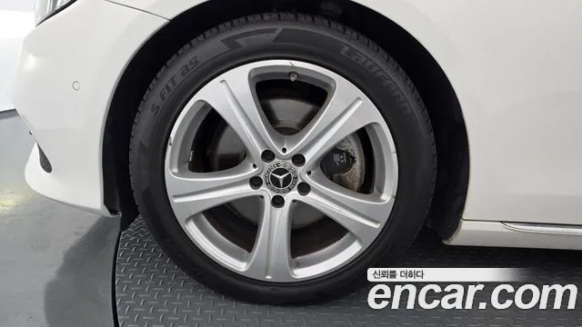 Mercedes-Benz E-Класс 2018 thumb 5