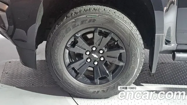 ChevroletGMDaewoo Colorado 2022 thumb 5
