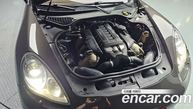 Porsche Panamera 2011 thumb 6