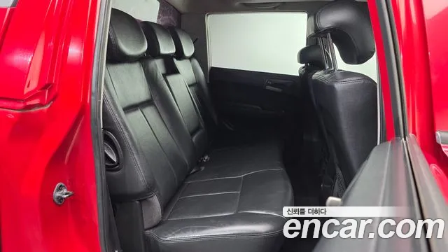 KG_Mobility_Ssangyong KORANDO 2012 thumb 12