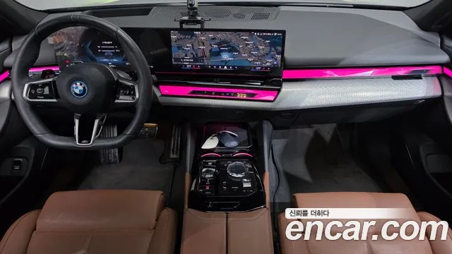 BMW 5-Series 2025 thumb 6