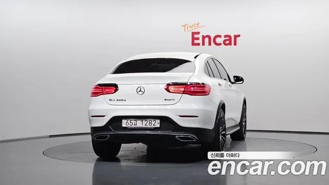 Mercedes-Benz GLC 2017 thumb 4