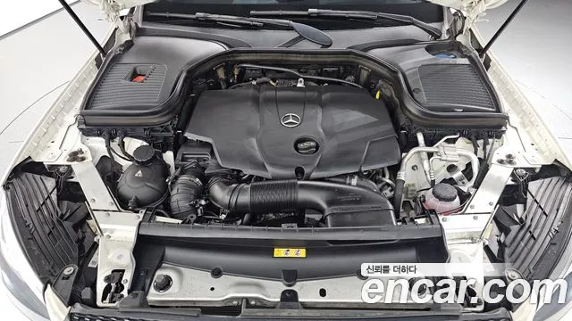 Mercedes-Benz GLC 2017 thumb 6
