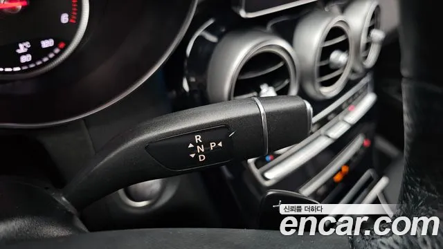 Mercedes-Benz GLC 2017 thumb 9