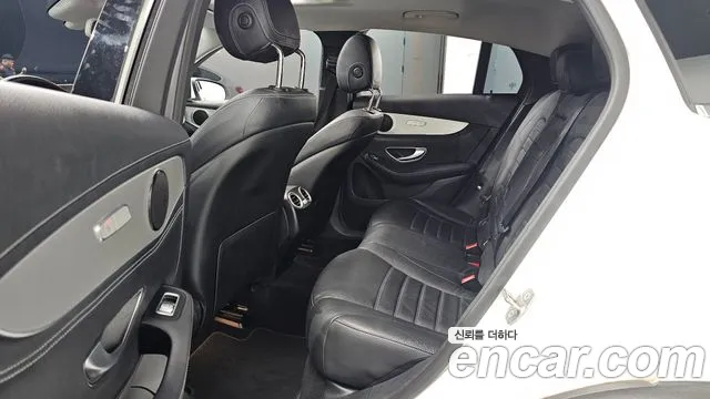 Mercedes-Benz GLC 2017 thumb 12