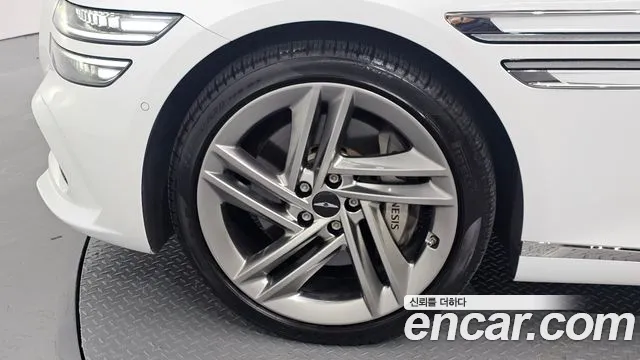 Genesis G80 2024 thumb 5