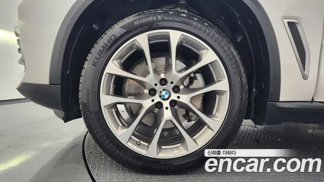 BMW X5 2020 thumb 5