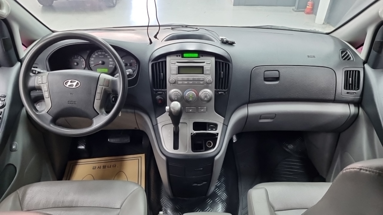 Hyundai Starex 2012 thumb 7