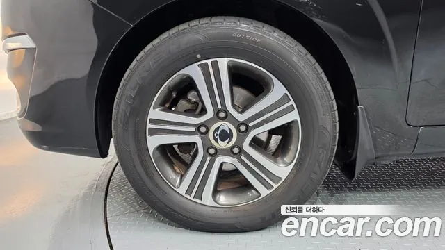 KG_Mobility_Ssangyong KORANDO 2014 thumb 5