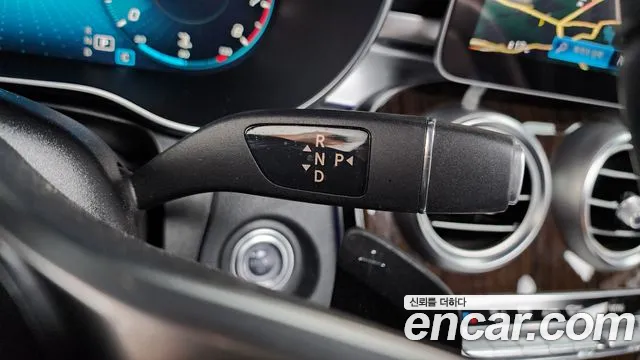 Mercedes-Benz GLC 2020 thumb 9