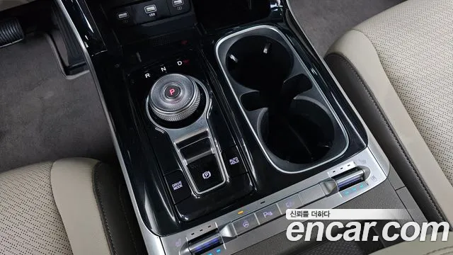 Kia Carnival 2023 thumb 9