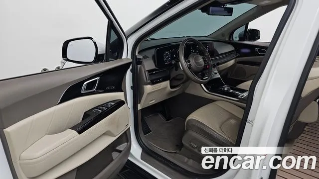 Kia Carnival 2023 thumb 10