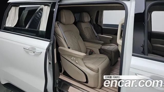 Kia Carnival 2023 thumb 12