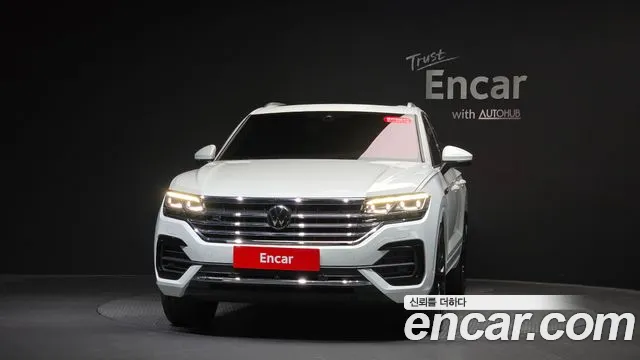Volkswagen Touareg 2023 thumb 2