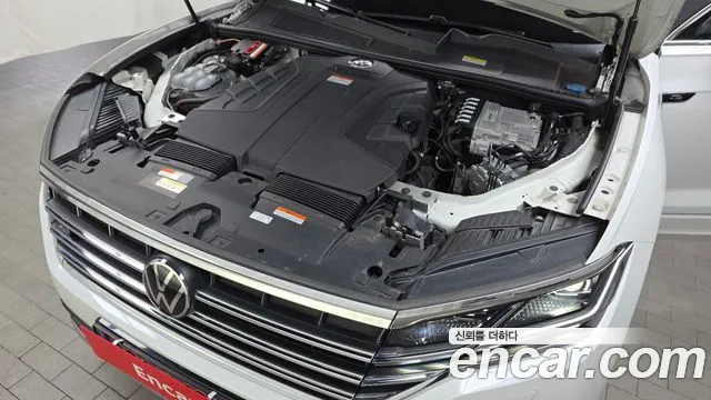 Volkswagen Touareg 2023 thumb 5