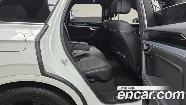 Volkswagen Touareg 2023 thumb 10