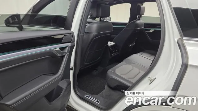 Volkswagen Touareg 2023 thumb 11