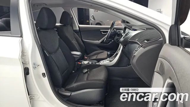 Hyundai Avante 2011 thumb 11