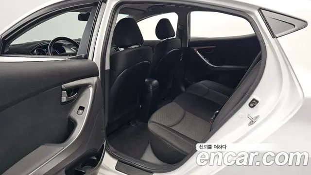 Hyundai Avante 2011 thumb 12