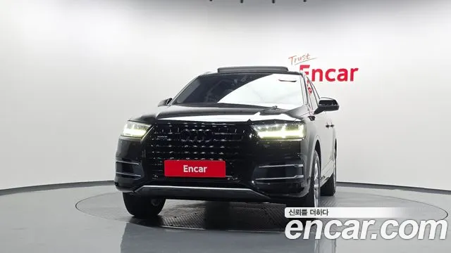 Audi Q7 2019 thumb 2