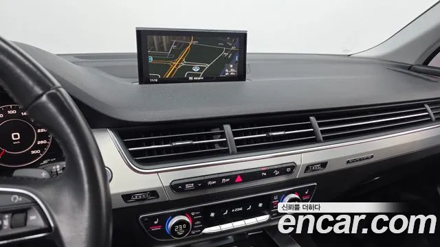 Audi Q7 2019 thumb 12