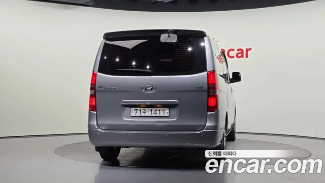 Hyundai Starex 2014 thumb 4