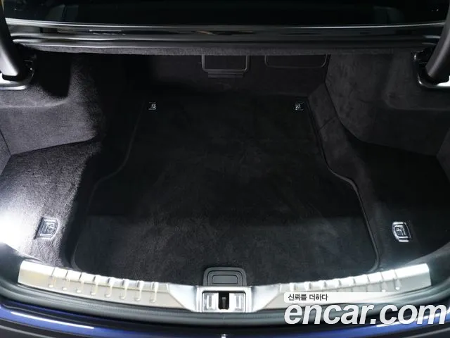 Bentley Flying Spur 2022 thumb 10