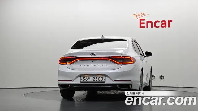 Hyundai Grandeur 2017 thumb 3