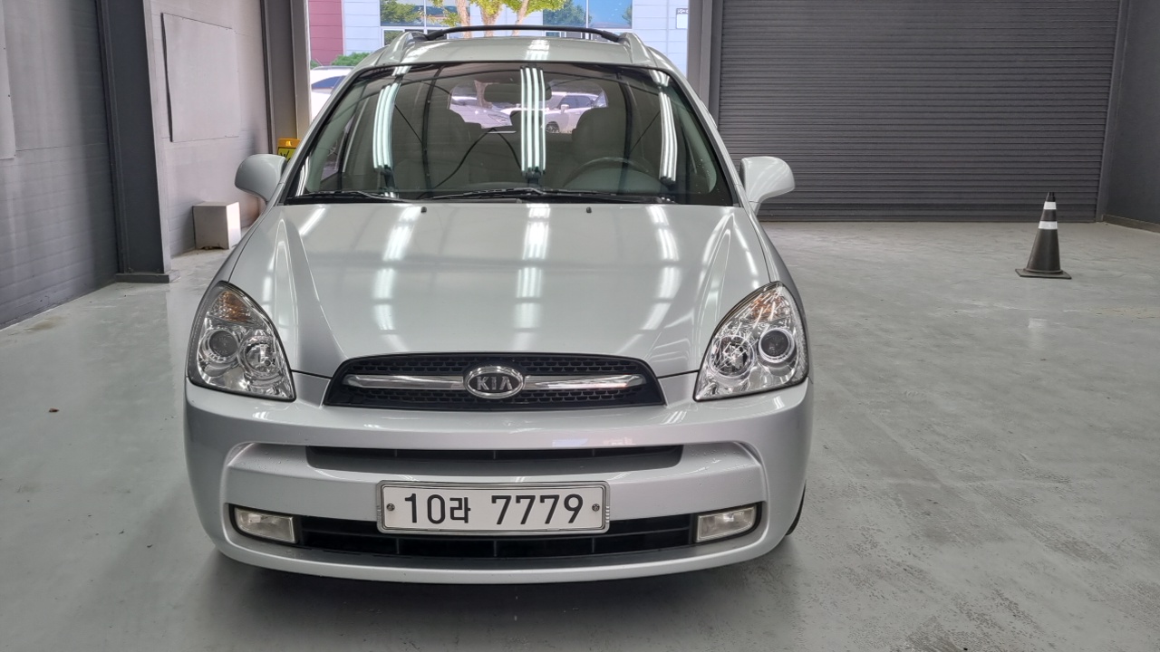 Kia Carens 2007 thumb 3