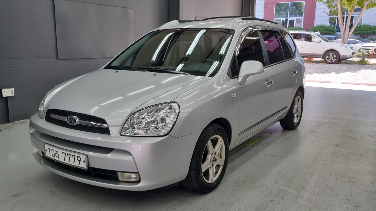 Kia Carens 2007 thumb 11