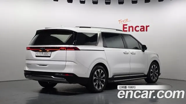 Kia Carnival 2022 thumb 2