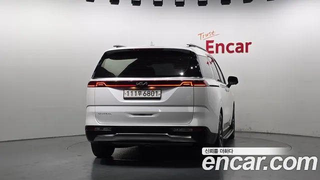 Kia Carnival 2022 thumb 4