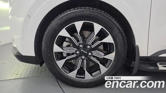 Kia Carnival 2022 thumb 5