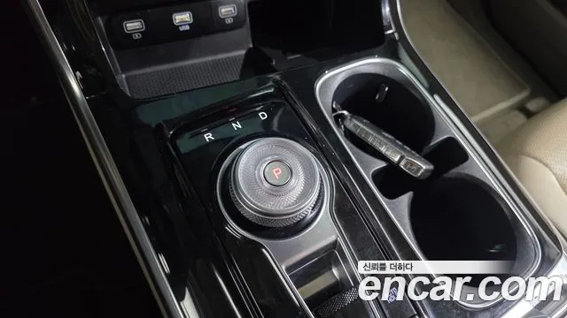 Kia Carnival 2022 thumb 9