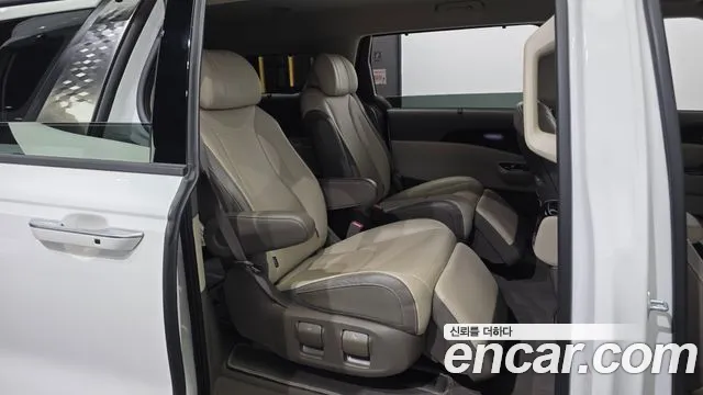 Kia Carnival 2022 thumb 12