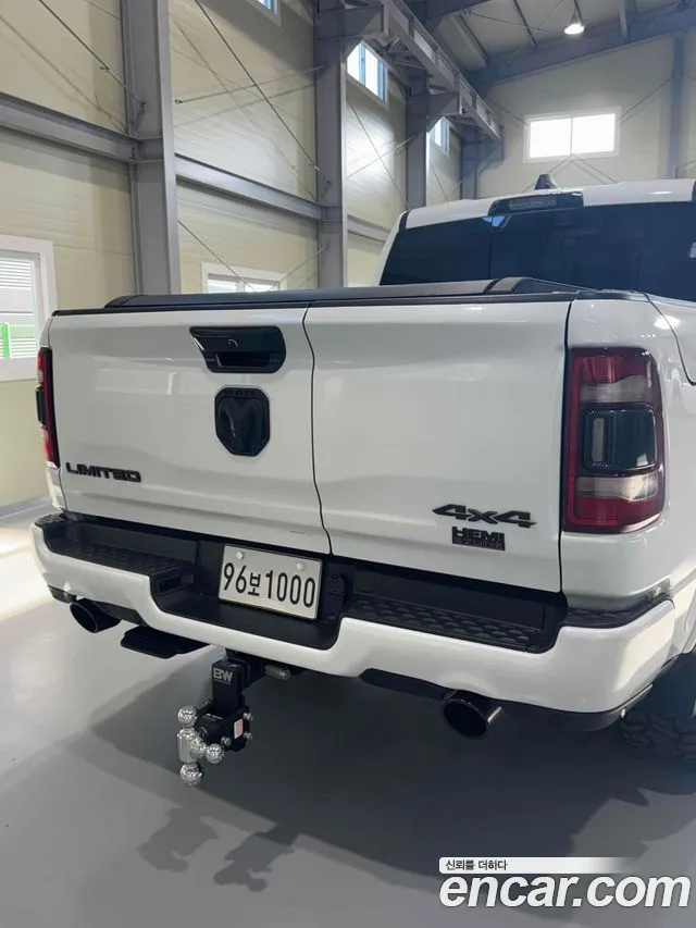 Dodge Ram Pick Up 2021 thumb 2