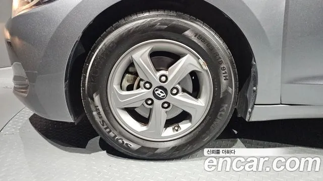 Hyundai Avante 2015 thumb 5