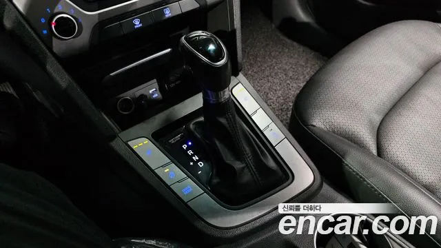 Hyundai Avante 2015 thumb 9