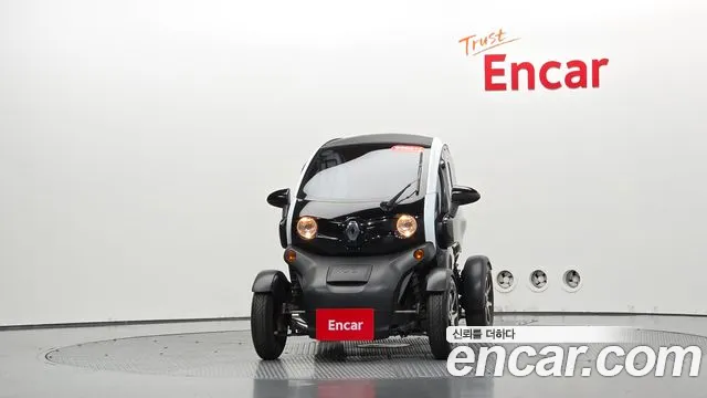 Renault-KoreaSamsung Twizy 2018 thumb 2