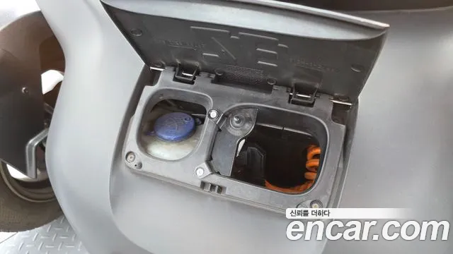 Renault-KoreaSamsung Twizy 2018 thumb 5