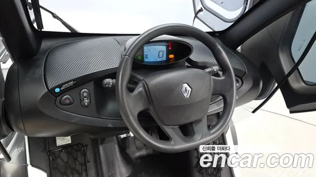 Renault-KoreaSamsung Twizy 2018 thumb 6