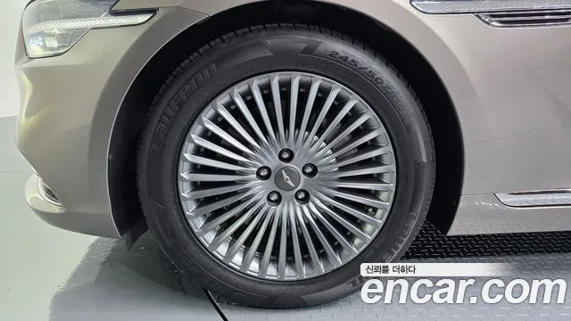 Genesis G90 2019 thumb 4
