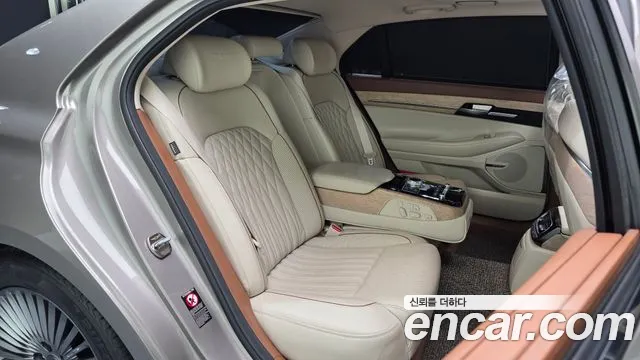 Genesis G90 2019 thumb 10