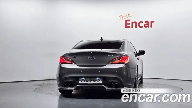 Hyundai Genesis 2012 thumb 4