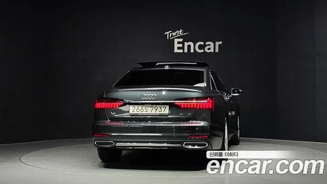 Audi A6 2022 thumb 4