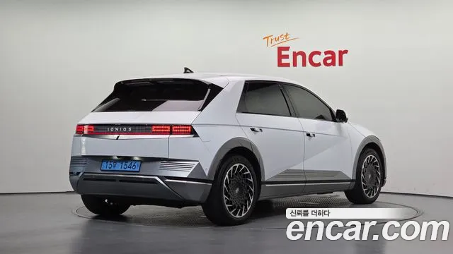 Hyundai IONIQ 5 2022 thumb 2