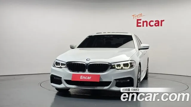 BMW 5-Series 2017 thumb 3