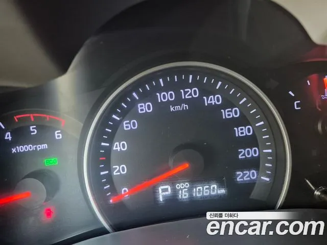 Kia Carnival 2013 thumb 8