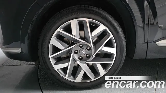 Hyundai Santa Fe 2023 thumb 5